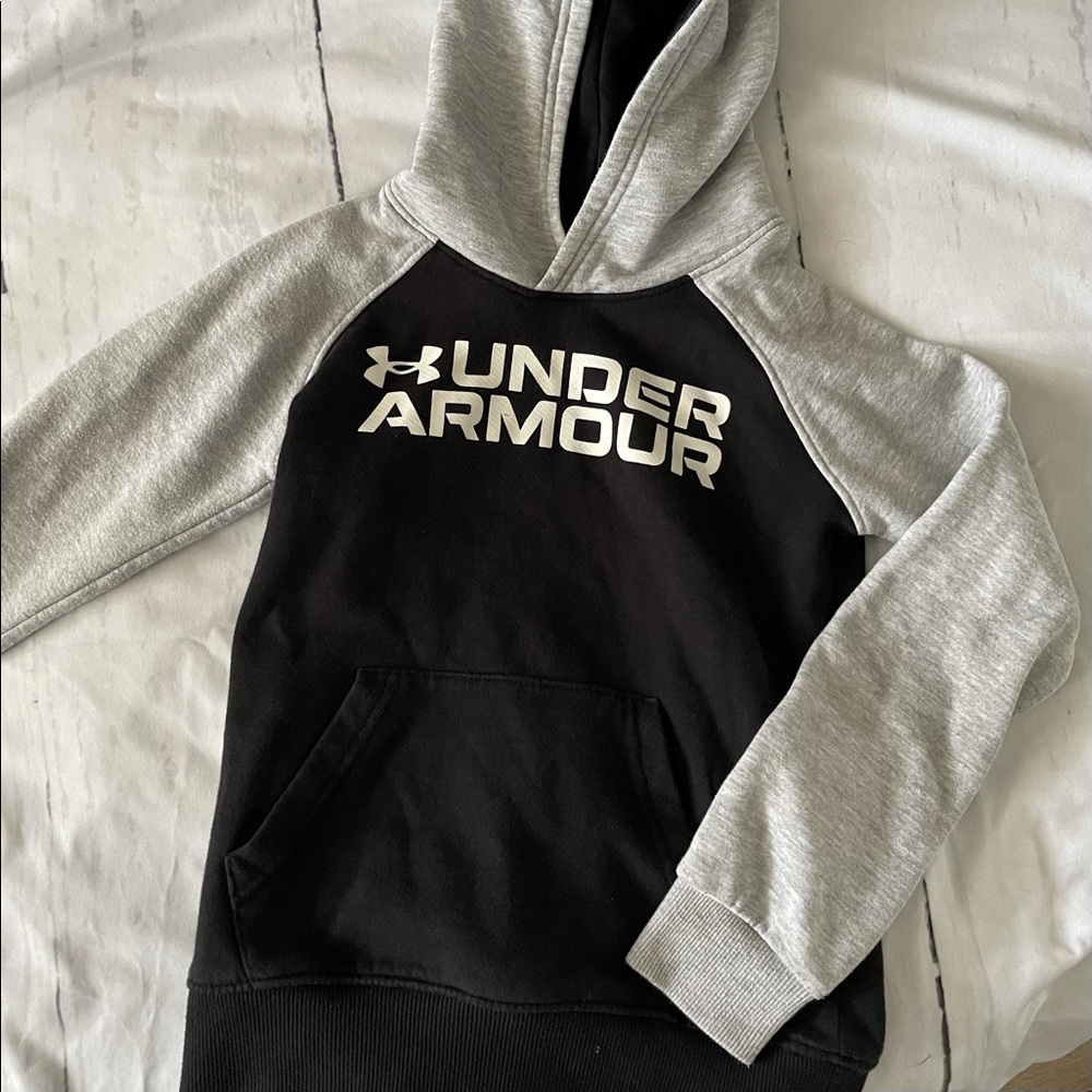 Size 7 Boys Under Amour sweatshirt with hood